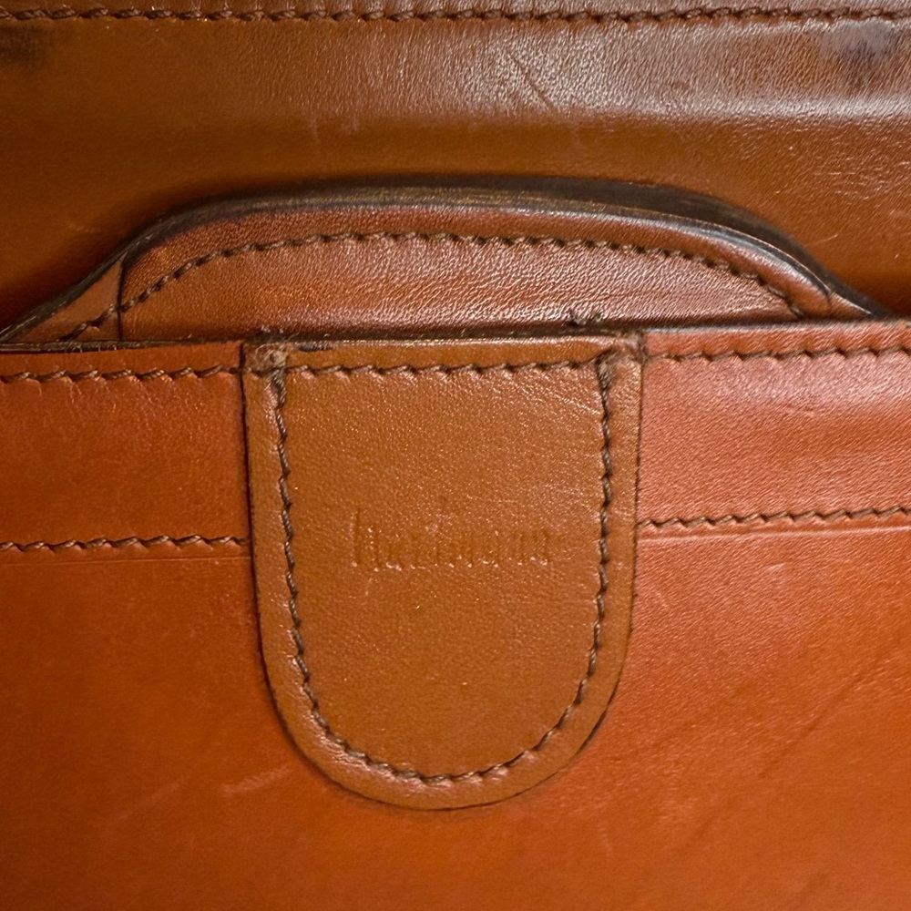 HARTMANN VINTAGE PORTFOLIO LEATHER EXECUTIVE STRUCTURED BRIEFCASE - Picture 13 of 14